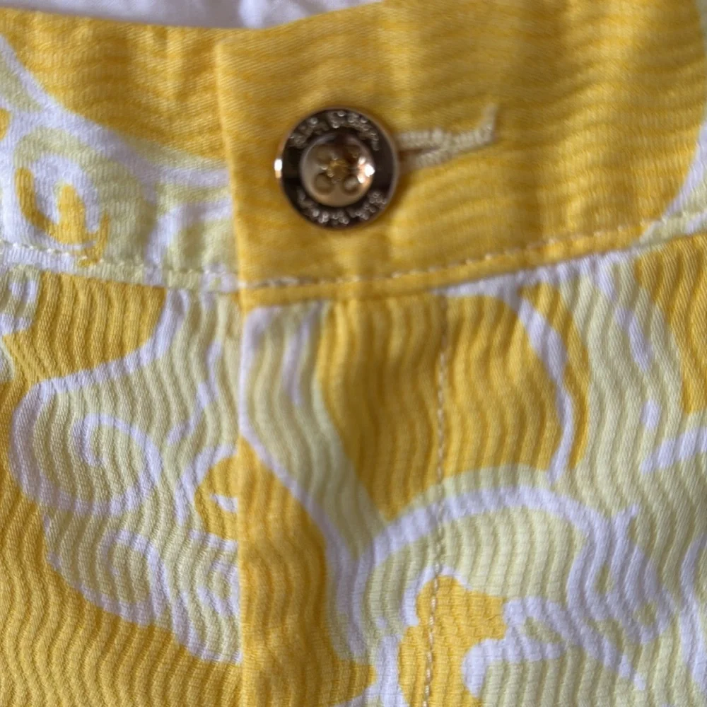 Lilly Pulitzer Buttercup Scallop Hem Shorts Yellow White Floral Jacquard Size 0